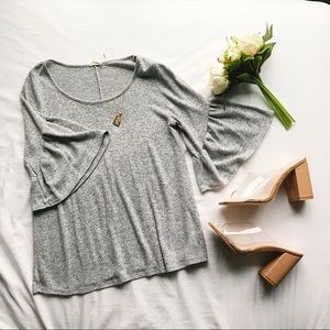 Grey Loose Sleeve knit shirt